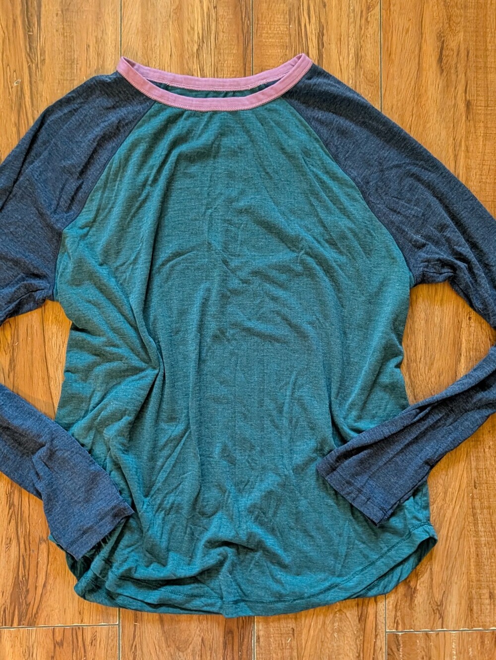 Title 9 Notton Raglan Teal & Blue Baseball T Shirt Size Small